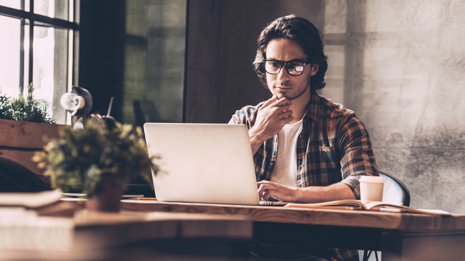איך להתרכז בעבודה